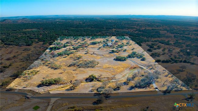 521 Bluff Creek Rd, Home with 3 bedrooms, 4 bathrooms and null parking in Center Point TX | Image 43