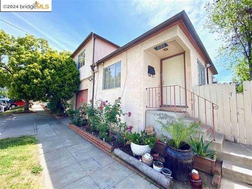 3104 60th Ave, Oakland, CA, 94621-3907 | Card Image