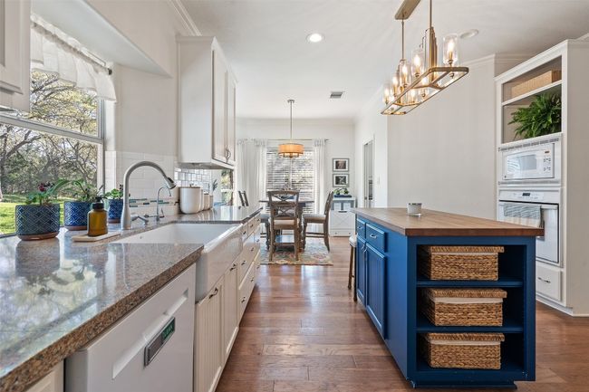12303 Triple Creek Cir, House other with 4 bedrooms, 3 bathrooms and 6 parking in Dripping Springs TX | Image 11