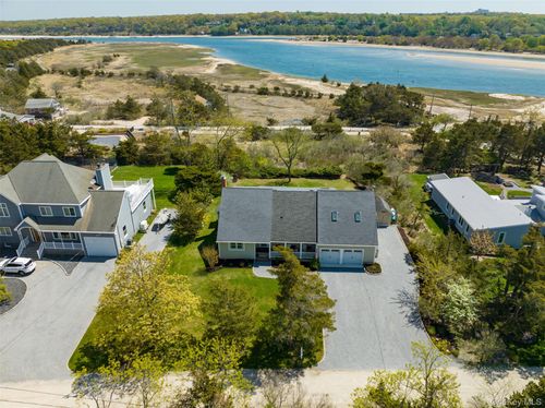 17 Beach Plum Ln, Saint James, NY, 11780-3505 | Card Image