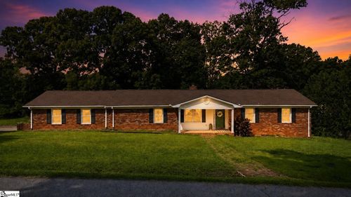 220 Millwood Ln, wellford, SC, 29385-9308 | Card Image