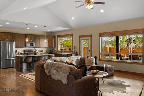 34 Knadler Dr, Bozeman, MT, 59718-3017 | Card Image