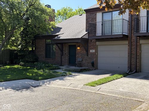 355 E Saint Clair St, Indianapolis, IN, 46202-3366 | Card Image