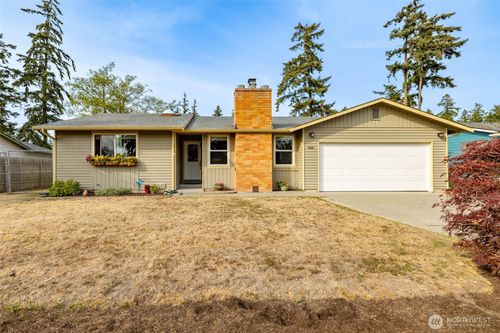 566 Nw 7th Ave, Oak Harbor, WA, 98277-4443 | Card Image
