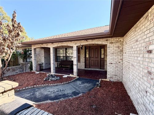 9910 Canterbury Dr, LEESBURG, FL, 34788-3613 | Card Image