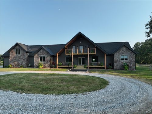 17085 Stage Coach Rd, Gravette, AR, 72736-9361 | Card Image