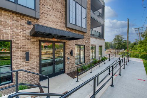 unit-400-716 Pawnee Rd, Carmel, IN, 46032-3686 | Card Image