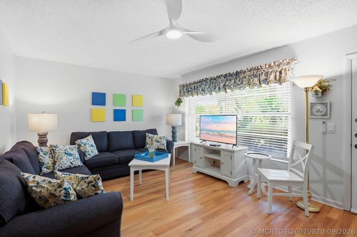f4-640 Snug Harbor Dr, BOYNTON BEACH, FL, 33435-6147 | Card Image