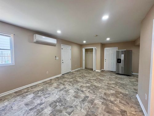 1-42 Seaview Ave, Jersey City, NJ, 07305-4715 | Card Image