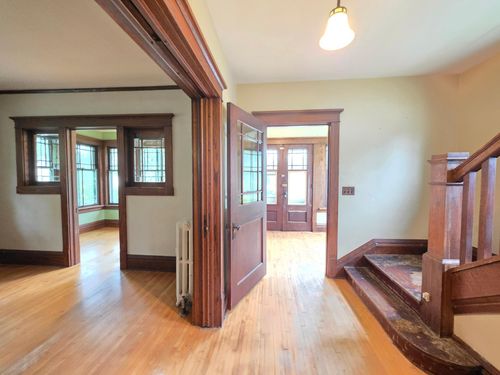 401 Ann St, Willmar, MN, 56201-4335 | Card Image