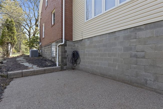 2707 Sherwood Rd, House other with 4 bedrooms, 3 bathrooms and 1 parking in Glenshaw PA | Image 32