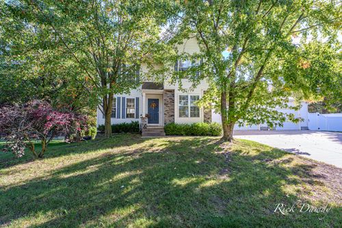 7594 Jamie Ln, Byron Center, MI, 49315-8822 | Card Image