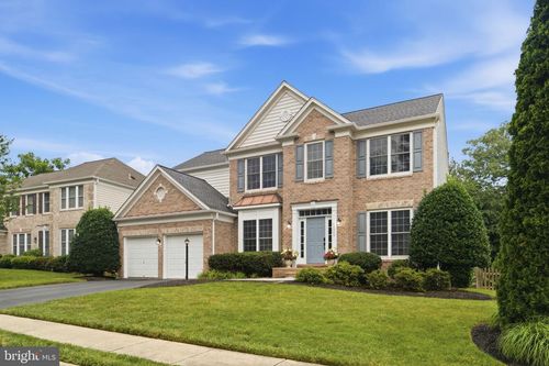 43909 Churchill Glen Dr, Chantilly, VA, 20152-5772 | Card Image