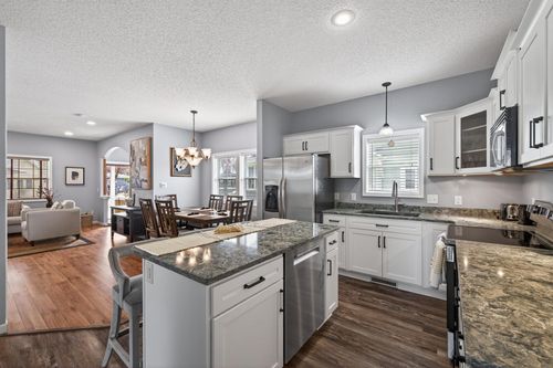 1109 Lawson Ave E, SAINT PAUL, MN, 55106-3329 | Card Image