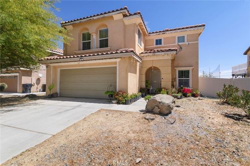 16029 White Mountain, Victorville, CA, 92394 | Card Image