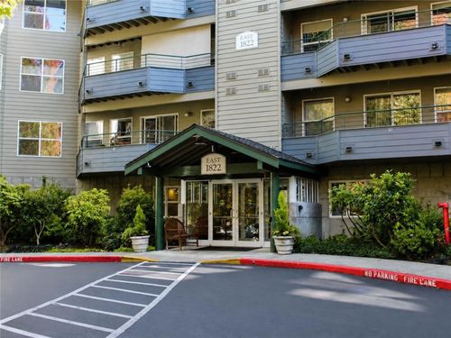 e113-1822 152nd Avenue Ne, Bellevue, WA, 98007 | Card Image