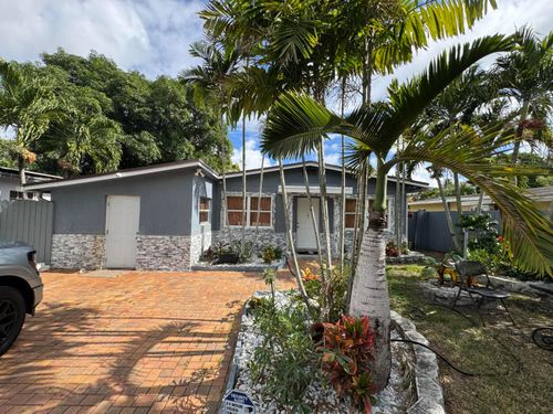 1132 Nw 7th Ter, Fort Lauderdale, FL, 33311-6215 | Card Image