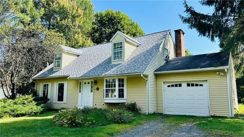 115 Collins Dr, Oneonta, NY, 13820-3232 | Card Image