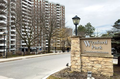 1411-10 Edgecliff Golfway, East York, ON, M3C3A3 | Card Image