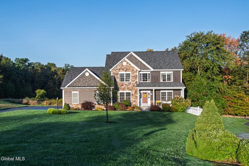 17 Meadowbrook Ct, Ballston Spa, NY, 12020-2243 | Card Image