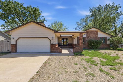 217 W Douglas Ave, Andover, KS, 67002 | Card Image