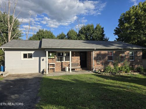 1422 Peach St, White Pine, TN, 37890-3330 | Card Image