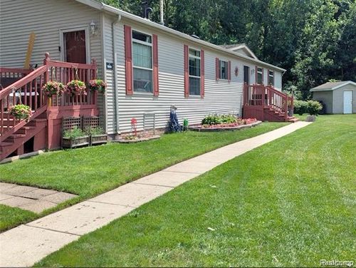 1004 Falstaff Cir, Northville, MI, 48167-8681 | Card Image