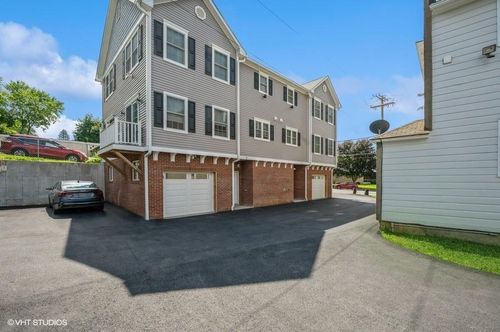 177 Croton Ave, Ossining, NY, 10562-4431 | Card Image