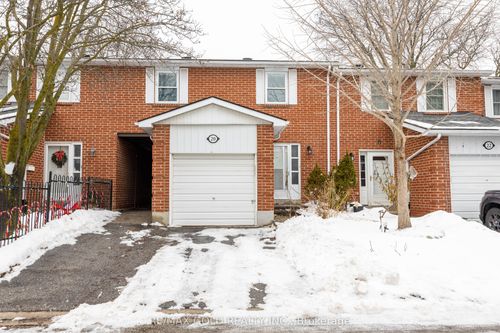 20 Harper Way, Thornhill, ON, L3T5A5 | Card Image