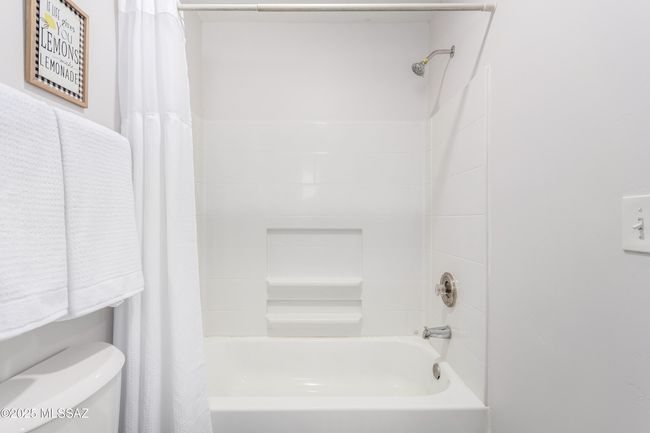 Primary Bathroom | Image 22