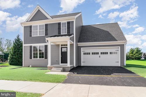 2085 Andrew Ave, ELIZABETHTOWN, PA, 17022-8826 | Card Image