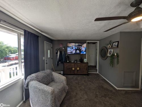 1363 Wilson Ave, Brooklyn, IA, 52211 | Card Image