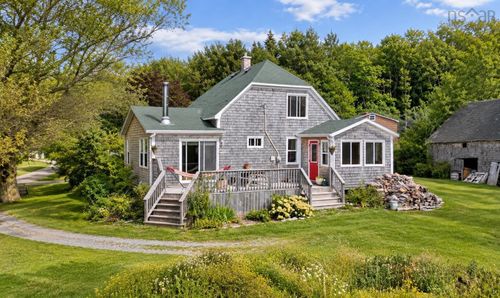 1286 Chemin Macgarry Rd, Cheticamp, NS, B0E1C0 | Card Image