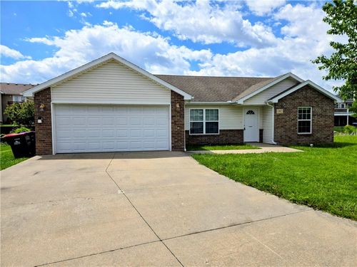 1302 Cloverleaf Court, Warrensburg, MO, 64093 | Card Image