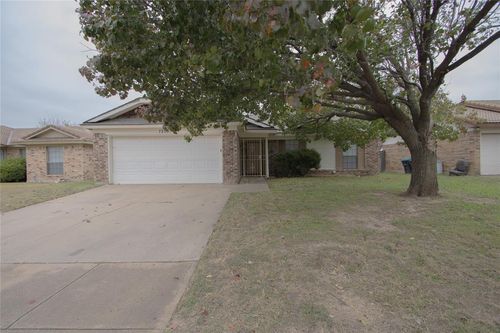 7208 Ridge Road W, Fort Worth, TX, 76133 | Card Image