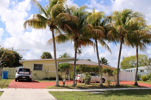 3740 Sw 32nd St, West Park, FL, 33023-5750 | Card Image