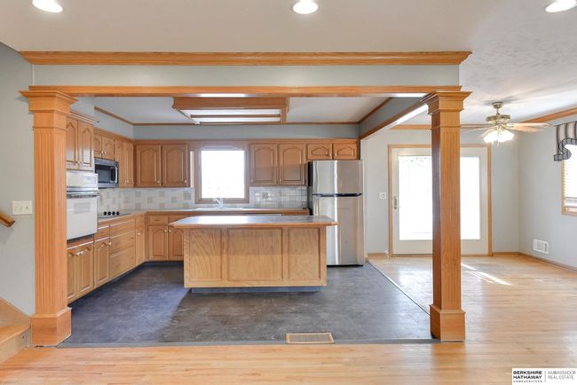 12102 Westover Rd, House other with 4 bedrooms, 3 bathrooms and 2 parking in Omaha NE | Image 14