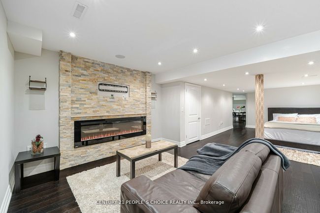 99 Scott Blvd, House other with 5 bedrooms, 4 bathrooms and 2 parking in Milton ON | Image 35