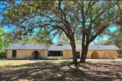 109 Cernosek Rd, La Grange, TX, 78945-6029 | Card Image