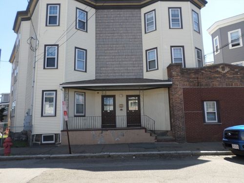 97 Atlantic Ave, Revere, MA, 02151-5586 | Card Image