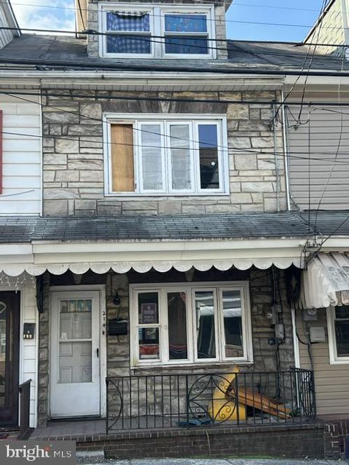 214 W Coal St, SHENANDOAH, PA, 17976-1625 | Card Image