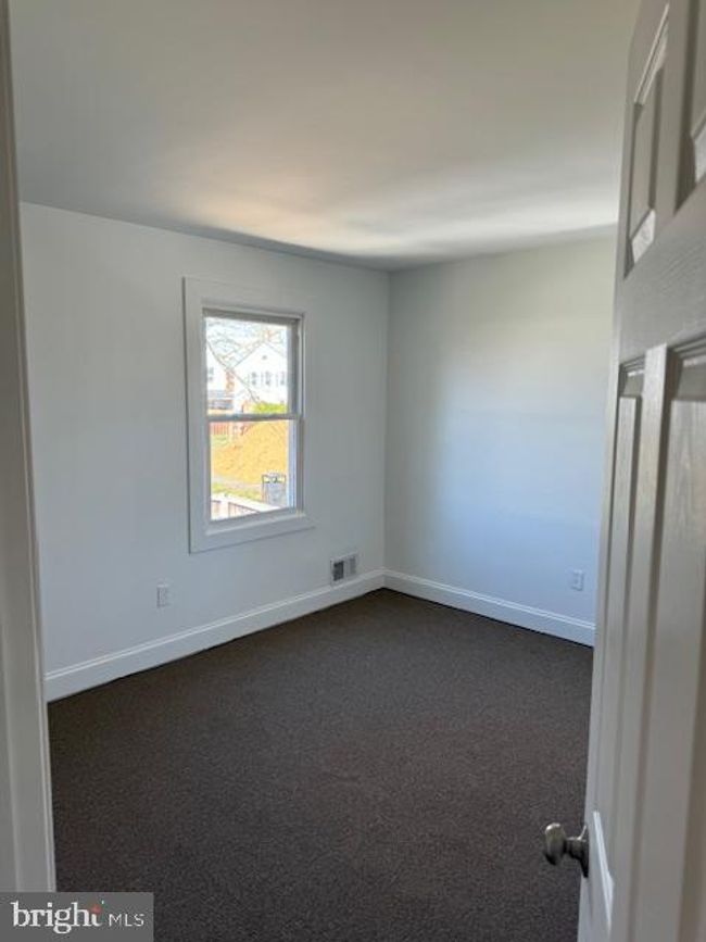 9252 Taney Rd, Townhouse with 3 bedrooms, 2 bathrooms and null parking in MANASSAS VA | Image 27