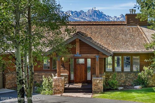 365 W Calliope Dr, Jackson, WY, 83001-8697 | Card Image