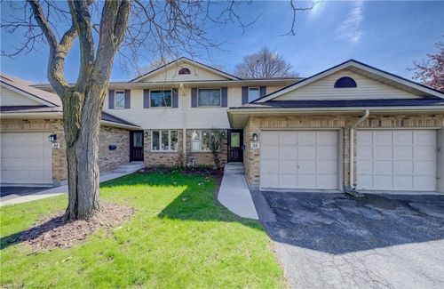 35-375 Kingscourt Dr, Waterloo, ON, N2K3N7 | Card Image
