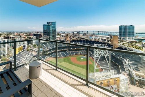 2102-325 Tony Gwynn Dr, San Diego, CA, 92101 | Card Image