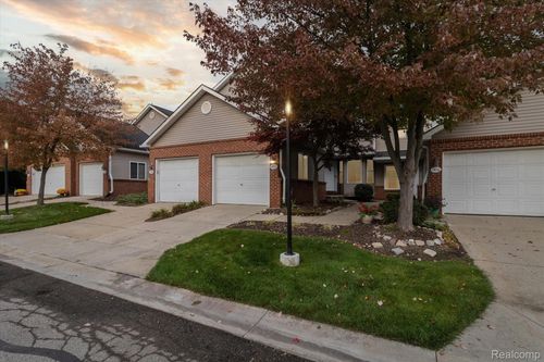 unit-50-1405 Steeplechase Court, Howell Township, MI, 48843 | Card Image