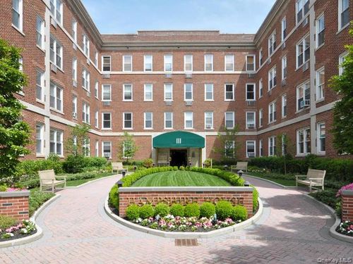 309-111 7th St, Garden City, NY, 11530-5712 | Card Image