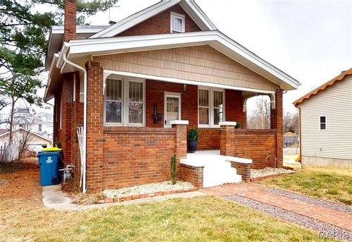 229 Commercial St, Edwardsville, IL, 62025-1608 | Card Image