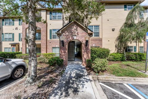 712-7800 Point Meadows Dr, Jacksonville, FL, 32256-4606 | Card Image