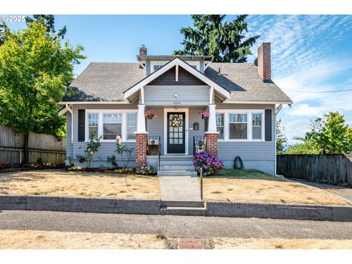 604 Church St, Kelso, WA, 98626-4322 | Card Image
